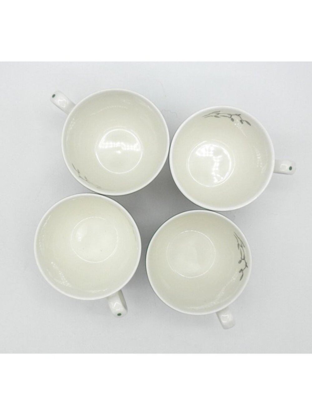 Christmas Tree by Spode Flat Cup & Saucer Set of 4 Pattern Code: SP CHT England - Picture 5 of 12